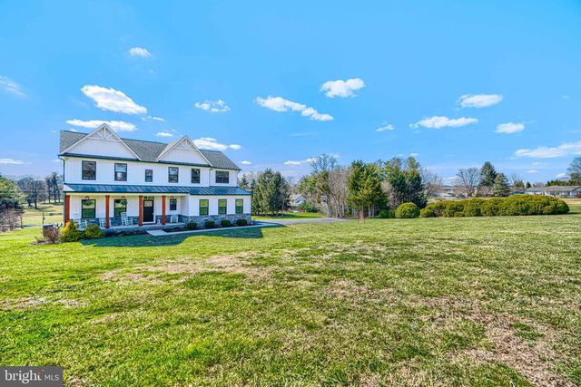 2553 HANOVER PIKE, Hampstead, MD 21074