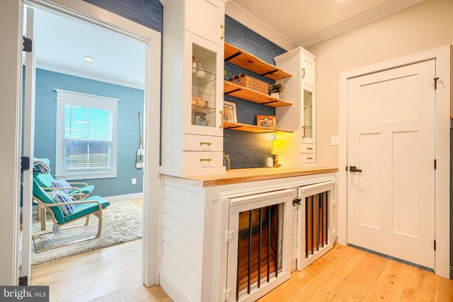 2553 HANOVER PIKE, Hampstead, MD 21074