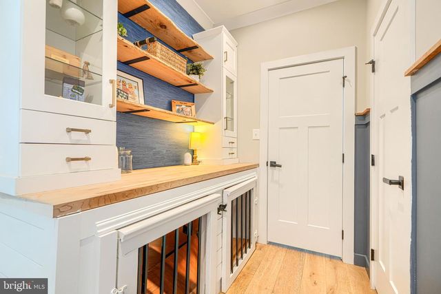 2553 HANOVER PIKE, Hampstead, MD 21074