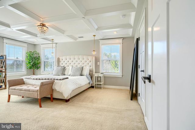 2553 HANOVER PIKE, Hampstead, MD 21074