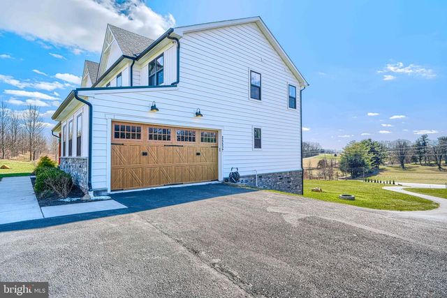 2553 HANOVER PIKE, Hampstead, MD 21074