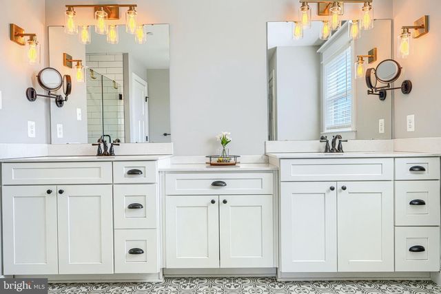 2553 HANOVER PIKE, Hampstead, MD 21074