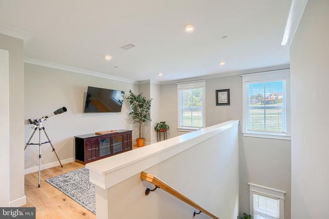 2553 HANOVER PIKE, Hampstead, MD 21074