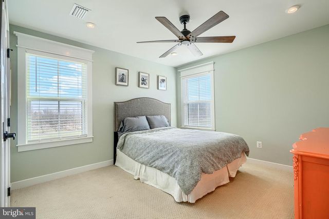 2553 HANOVER PIKE, Hampstead, MD 21074