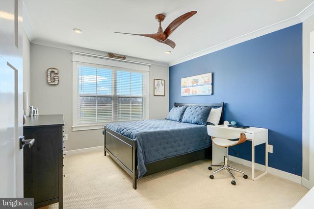 2553 HANOVER PIKE, Hampstead, MD 21074