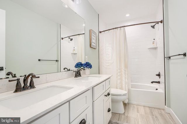 2553 HANOVER PIKE, Hampstead, MD 21074