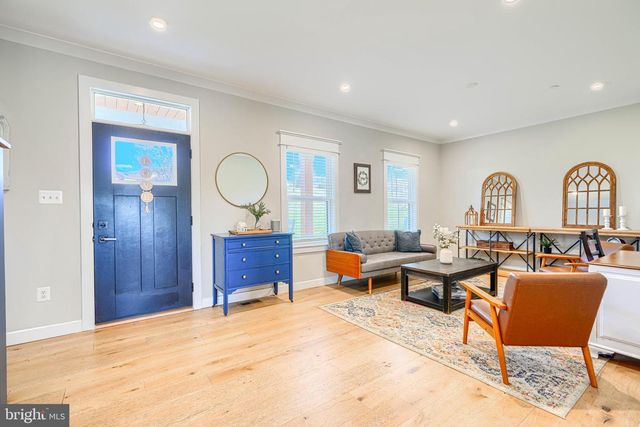 2553 HANOVER PIKE, Hampstead, MD 21074