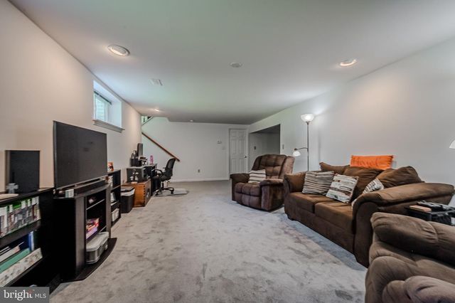 41 SHERIN DR, Newark, DE 19702