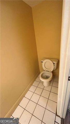 8560 Creekwood Way, Jonesboro, GA 30238