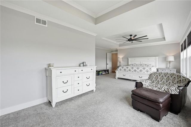 2063 NW O'Brien Road, Lee's Summit, MO 64081