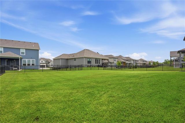 2063 NW O'Brien Road, Lee's Summit, MO 64081