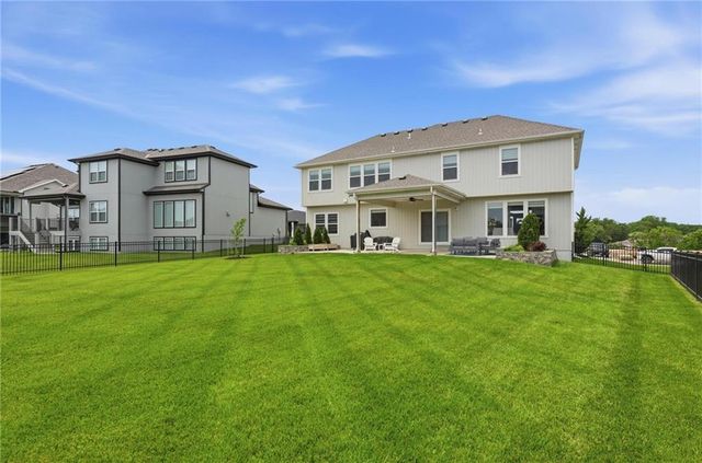 2063 NW O'Brien Road, Lee's Summit, MO 64081