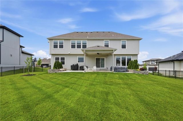 2063 NW O'Brien Road, Lee's Summit, MO 64081