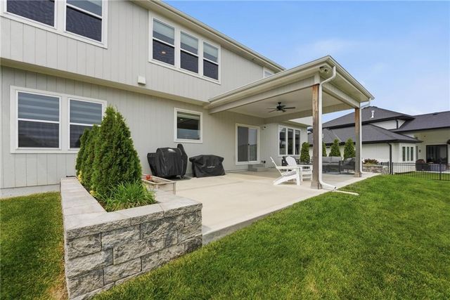 2063 NW O'Brien Road, Lee's Summit, MO 64081