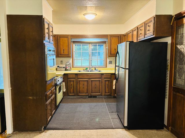 875 W Malone Drive, Connersville, IN 47331