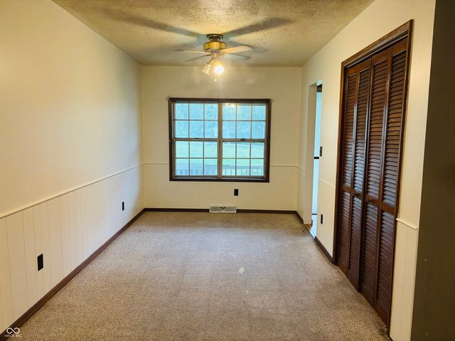 875 W Malone Drive, Connersville, IN 47331