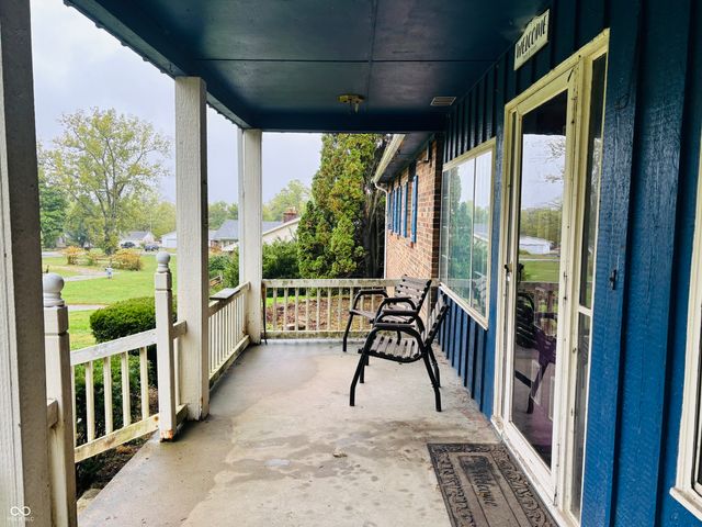 875 W Malone Drive, Connersville, IN 47331