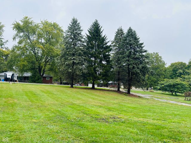 875 W Malone Drive, Connersville, IN 47331