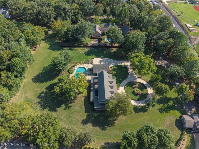 3201 Leigh's Hollow Lane, Fort Smith, AR 72903