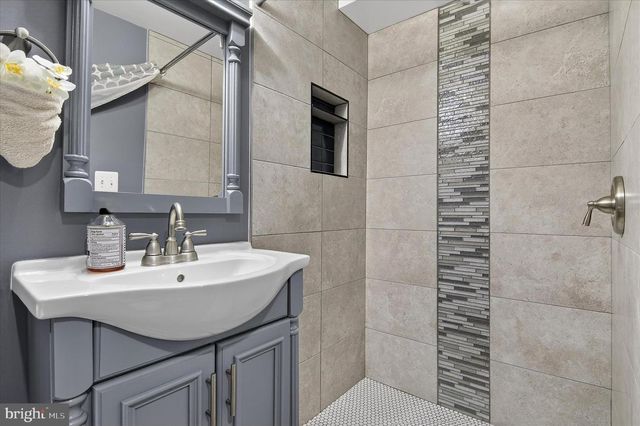 12214 BUCKY AVE, Hagerstown, MD 21740