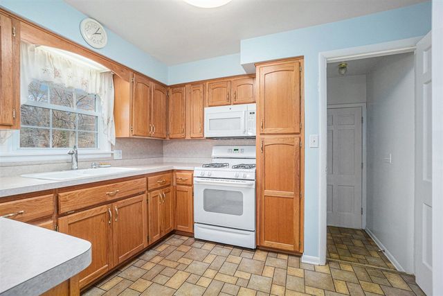 328 Thomas Street, Allegan, MI 49010