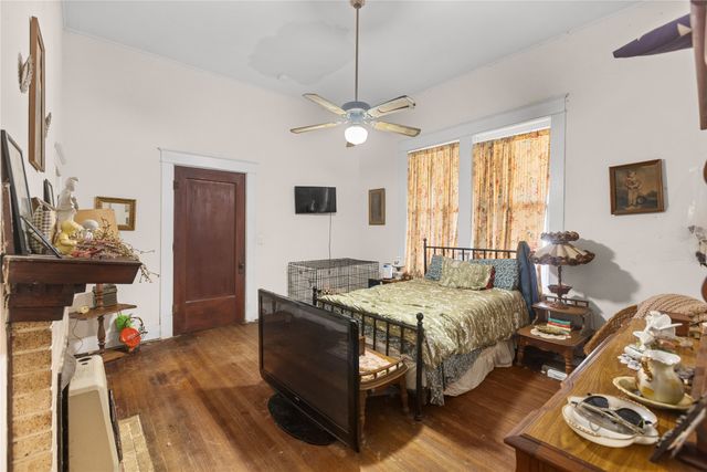 300 Hickory Street, Honey Grove, TX 75446