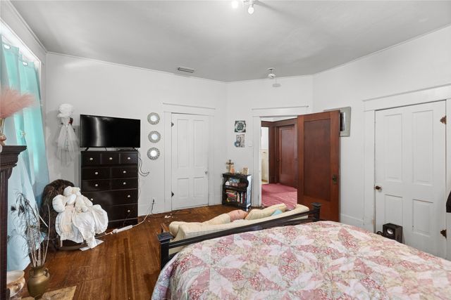 300 Hickory Street, Honey Grove, TX 75446