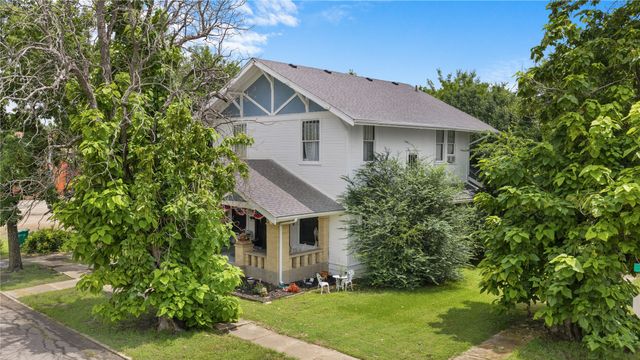 300 Hickory Street, Honey Grove, TX 75446