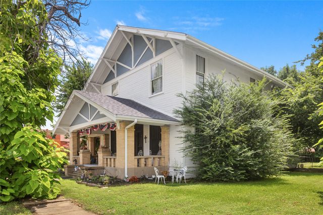 300 Hickory Street, Honey Grove, TX 75446