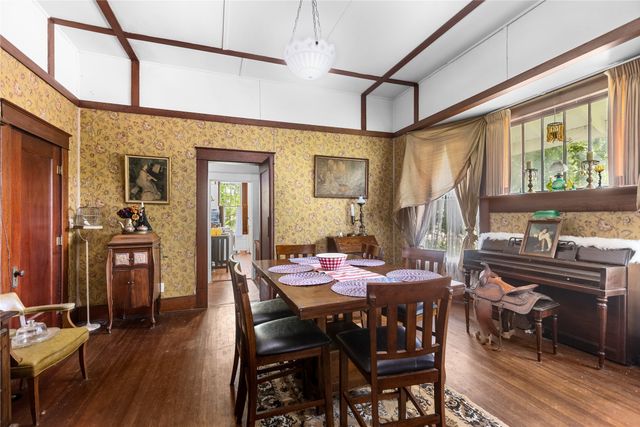 300 Hickory Street, Honey Grove, TX 75446