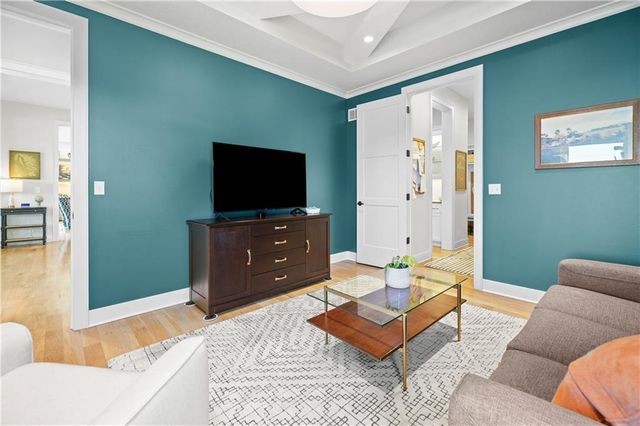 10710 W 173rd Terrace, Overland Park, KS 66221