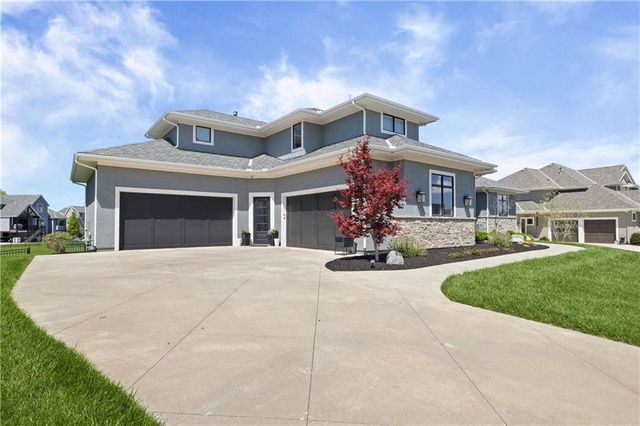 10710 W 173rd Terrace, Overland Park, KS 66221