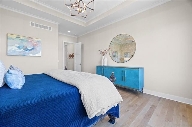 10710 W 173rd Terrace, Overland Park, KS 66221