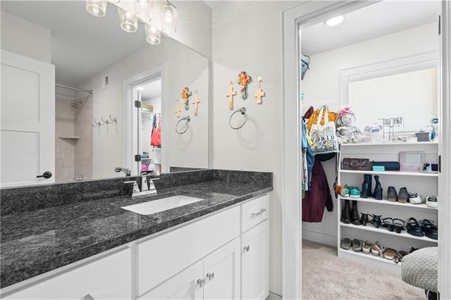 10710 W 173rd Terrace, Overland Park, KS 66221