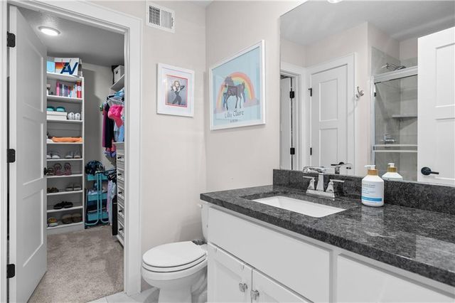 10710 W 173rd Terrace, Overland Park, KS 66221