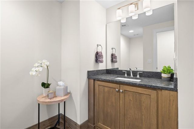 10710 W 173rd Terrace, Overland Park, KS 66221