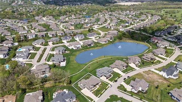 10710 W 173rd Terrace, Overland Park, KS 66221