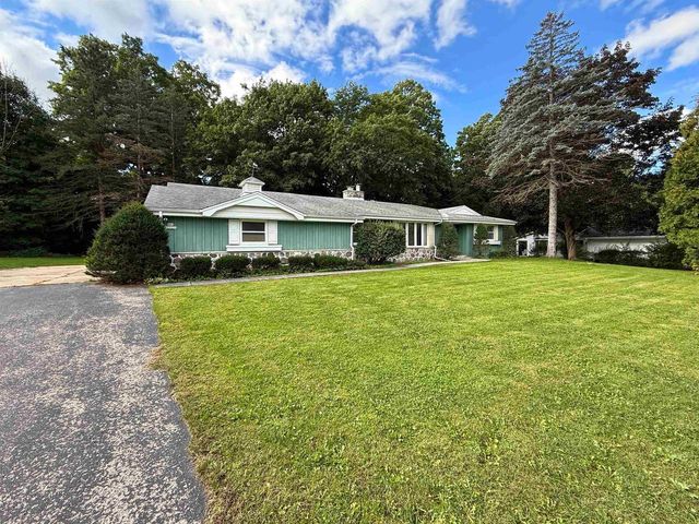 N93W25235 Crestwood Drive, Sussex, WI 53089