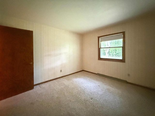 N93W25235 Crestwood Drive, Sussex, WI 53089