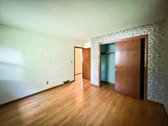 N93W25235 Crestwood Drive, Sussex, WI 53089