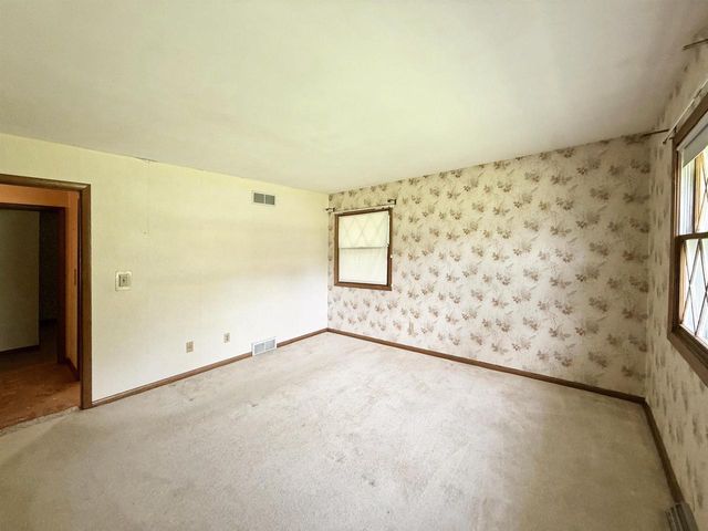 N93W25235 Crestwood Drive, Sussex, WI 53089