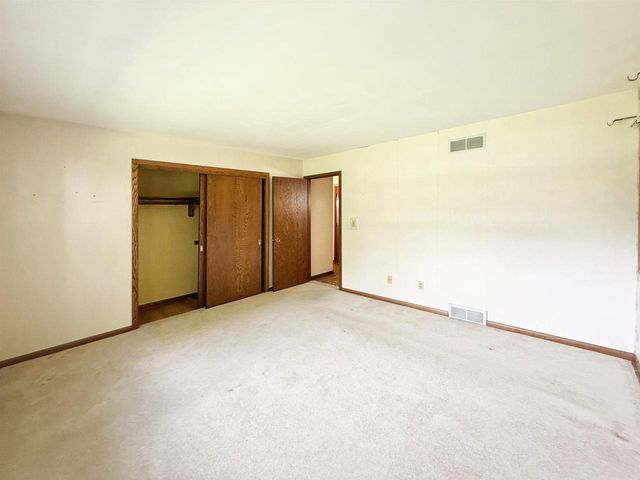 N93W25235 Crestwood Drive, Sussex, WI 53089