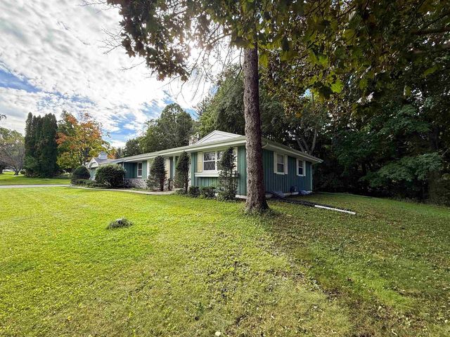 N93W25235 Crestwood Drive, Sussex, WI 53089