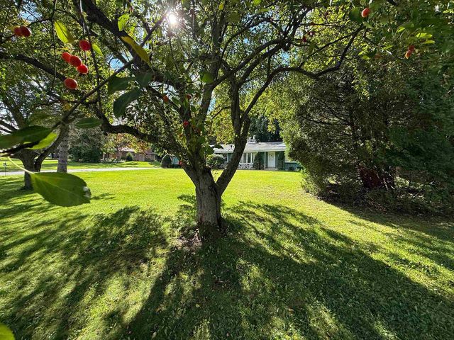 N93W25235 Crestwood Drive, Sussex, WI 53089