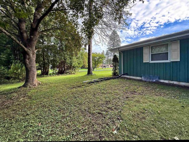 N93W25235 Crestwood Drive, Sussex, WI 53089