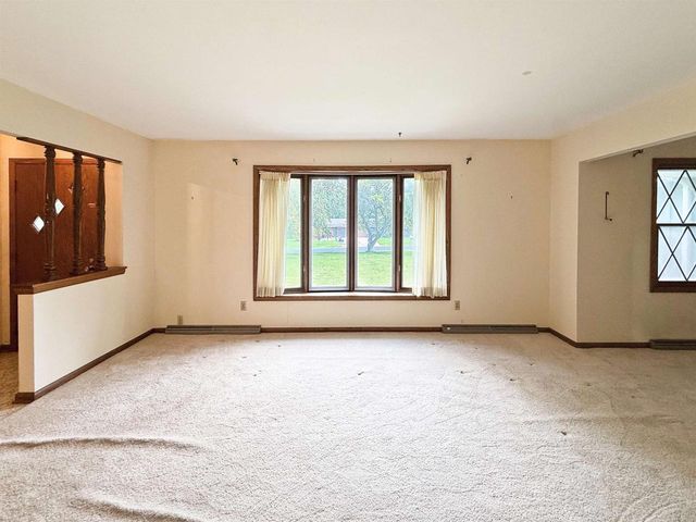 N93W25235 Crestwood Drive, Sussex, WI 53089