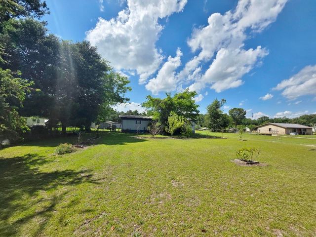 155 Stumphole Road, Elloree, SC 29047