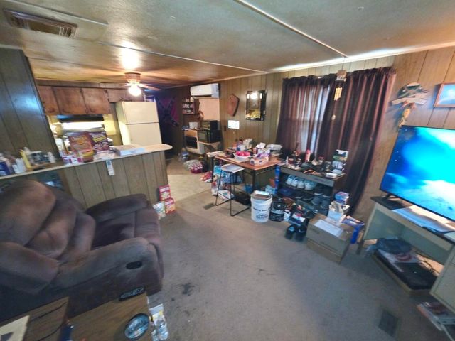 155 Stumphole Road, Elloree, SC 29047