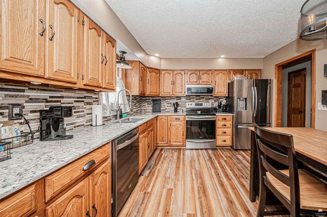 3223 Weaver Drive, Milford, KS 66514