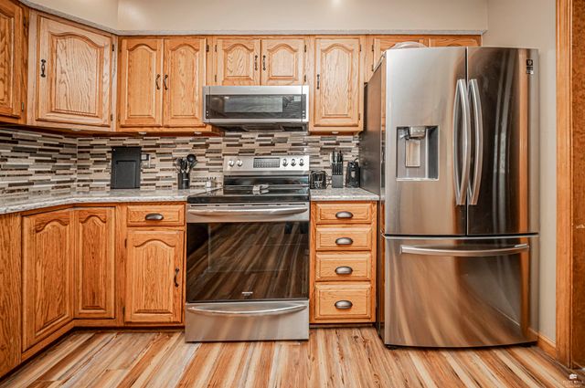 3223 Weaver Drive, Milford, KS 66514